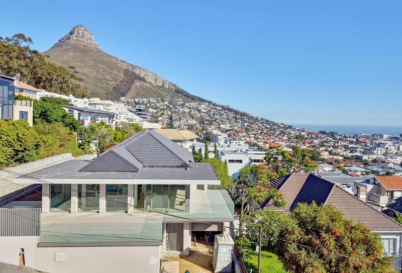 5 Bedroom Property for Sale in Sea Point Western Cape